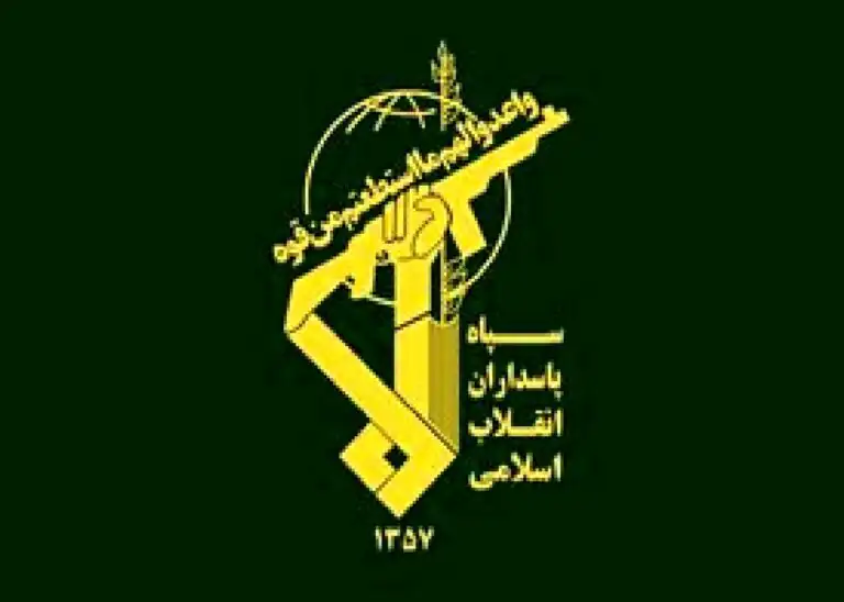 عکسی از موشک کروز ضد کشتی قدر ۳۸۰ در شهر زیرزمینی سپاه