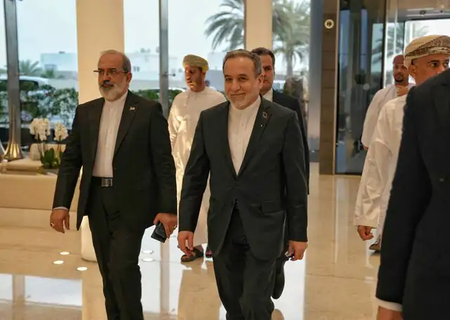 جزئیاتی از رایزنی‌های دو جانبه هیات‌های مذاکره‌کننده ایران و آمریکا