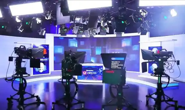 فوری/ مجری معروف تلویزیون خداحافظی کرد فوری/ مجری معروف تلویزیون خداحافظی کرد