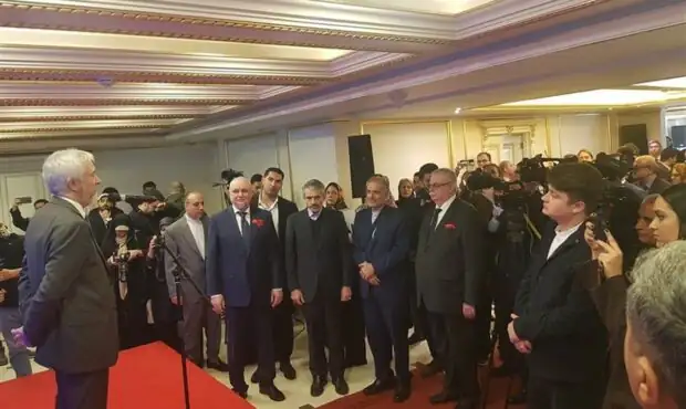 وزیر انرژی روسیه در تهران / همکاری استراتژیک کلید خورد وزیر انرژی روسیه در تهران / همکاری استراتژیک کلید خورد