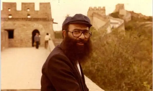 جزئیات کوچ اولین فرمانده سپاه به پاکستان/ «گفتند یا سفارت را بپذیر یا زندان برو!»