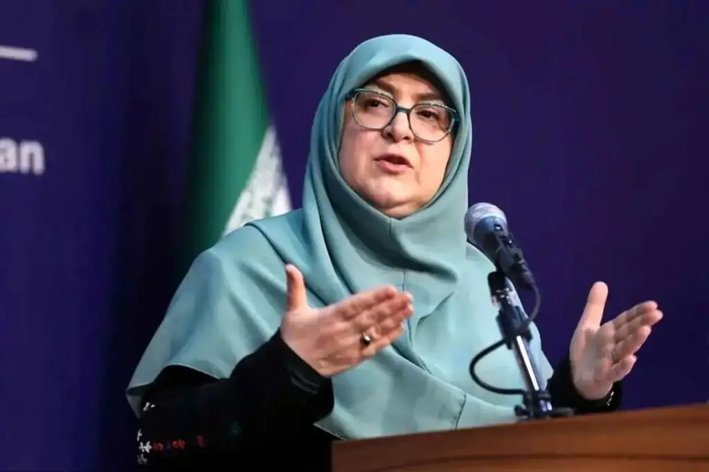 سخنگوی دولت در مراسم چهلم جان‌باختگان دی‌ماه/ امروز هم اندوهگین بودیم و هم سربلند