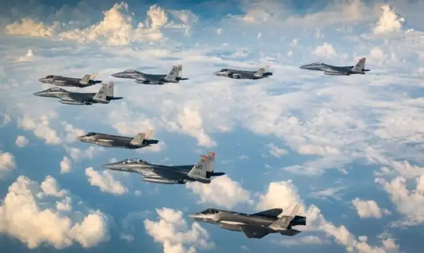 آکسیوس زمان دقیق حمله آمریکا به ایران را فاش کرد آکسیوس زمان دقیق حمله آمریکا به ایران را فاش کرد