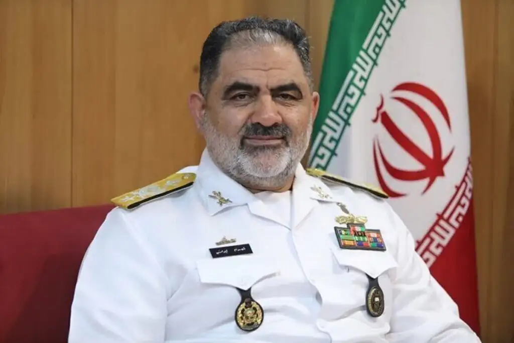خط و نشان فرمانده ارتش برای آمریکا / حضور ناوگان فرامنطقه‌ای منطقه غیرموجه است