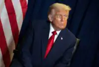 حرکت مشکوک ترامپ در همسایگی ایران/ حمله نظامی آمریکا نزدیک است؟