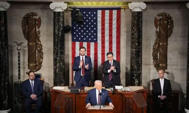 آمادهباش ارتش آمریکا / اختلاف ترامپ و کنگره آمریکا بالا گرفت آمادهباش ارتش آمریکا / اختلاف ترامپ و کنگره آمریکا بالا گرفت