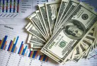 غول تراستی‌ها در اقتصاد ایران / بحران از چارچوب اقتصادی فراتر رفت