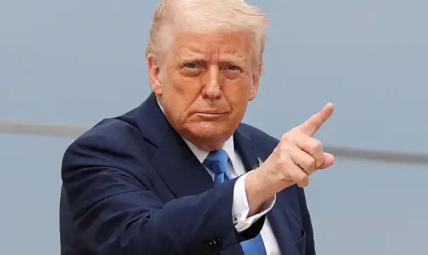 ترامپ تهدید کرد: هر کشوری بخواهد با تصمیم مسخره دیوان عالی بازی کند، با بدتر از آن، مواجه خواهند شد