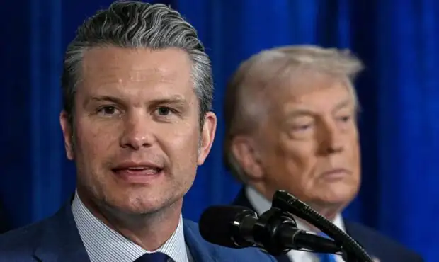 سخنان جدید وزیر جنگ آمریکا درباره ایران / همه گزینه‌ها روی میز است!