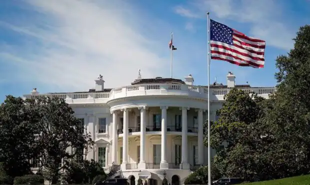 کاخ سفید: سیاست جدید خود در برابر ایران را اعلام کرد/ تکذیب گمانه‌زنی‌ها