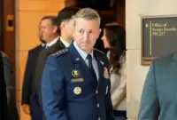 تضاد نگرانی‌های ارتش و خوشبینی ترامپ درمورد حمله به ایران/ در جلسه پنتاگون با ترامپ چه گذشت؟