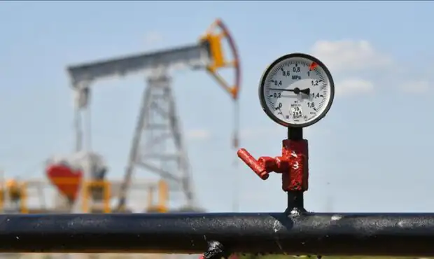 نفت در انتظار مذاکرات ژنو؛ برنت در محدوده ۷۱ دلار