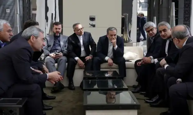 وقفه در دور سوم مذاکرات ایران و آمریکا؛ نشانه مثبت یا گره در مسیر توافق؟