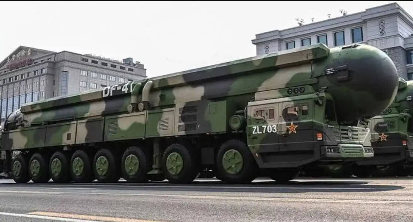 سلاح سری چین به ایران رسید / این موشک قاتل ناو هواپیما بر آمریکا است + تصاویر