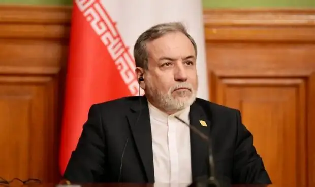 تماس تلفنی عراقچی با وزیر امور خارجه ترکیه تماس تلفنی عراقچی با وزیر امور خارجه ترکیه