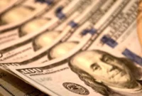 آخرین قیمت دلار، طلا و سکه امروز شنبه ۲ اسفند ۱۴۰۴ / دلار بازار آزاد امروز چند؟ + جدول