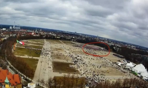 رضا پهلوی با این کار گور خودش را کَند!/ فیلم رضا پهلوی با این کار گور خودش را کَند!/ فیلم