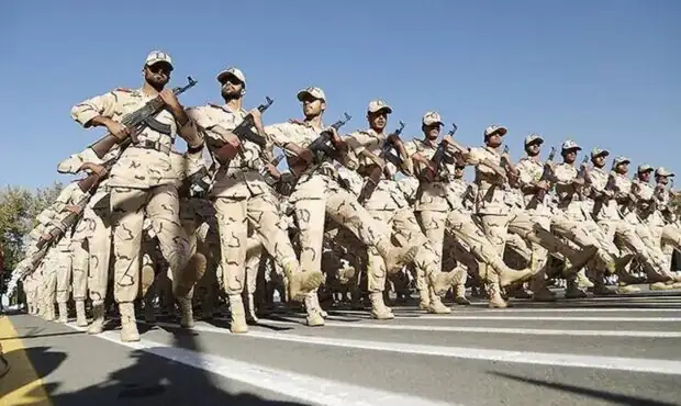 سربازان بخوانند: افزایش حقوق سربازان تا ۱۱ میلیون تومان افزایش حقوق سربازان تا 11 میلیون تومان