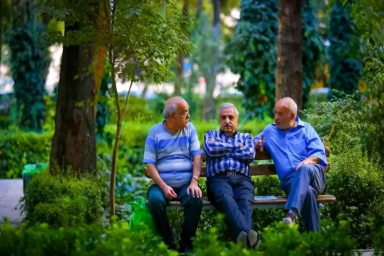 فیش عیدی بازنشستگان روی سامانه رفت / واریز پول تا ۴۸ ساعت آینده