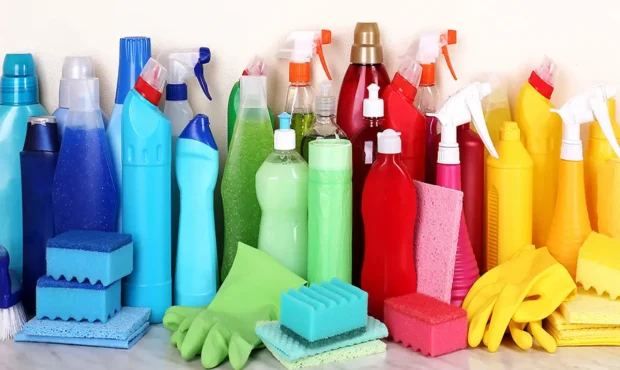 قیمت شوینده‌ها سر به فلک کشید / هزینه خانه تکانی چقدر می شود؟ + لیست جدید قیمت‌ها