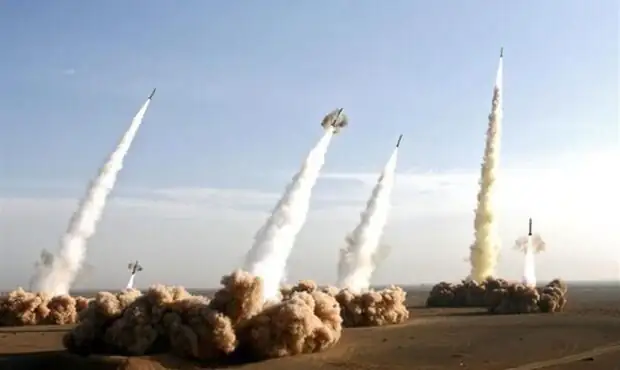 ستون‌ دود از پایگاه آمریکا در اربیل بلند شد + عکس