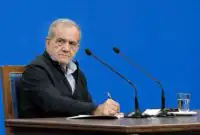 پزشکیان: نیرو‌های مسلح با قدرت پایگاه‌های دشمن را در هم می‌کوبند/ شورای موقت رهبری کار خود را شروع کرده است