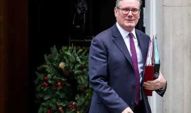 استفاده آمریکا از پایگاه‌های انگلیس برای حمله به ایران / لندن موافقت کرد