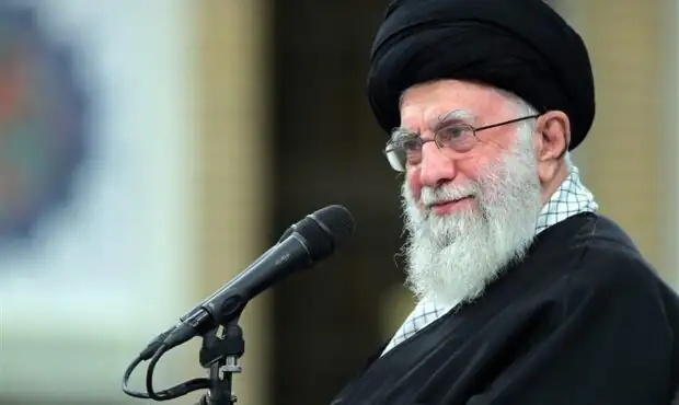 آماده‌سازی جایگاه پیکر رهبر انقلاب در مصلی تهران