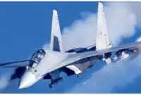 پرواز جنگنده‌های اسرائیل در ارتفاع پایین در آسمان تهران + عکس