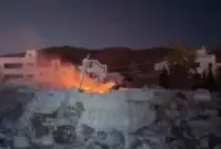 حمله هوایی به کمپ شهرک زیباشهر شیراز و پایگاه اورژانس/ آخرین آمار قربانیان