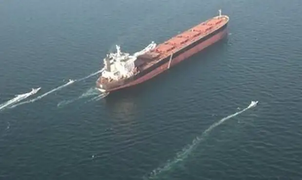 فوری/ سپاه: نفتکش متخلف دقایقی قبل مورد اصابت قرارگرفت