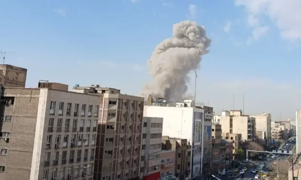 حمله مشترک آمریکا و اسرائیل به قم / دفتر آیت‌الله مکارم هدف قرار گرفت؟