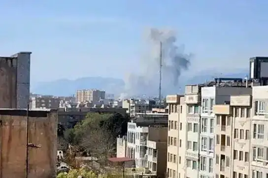 انفجار شدید در فردیس، نارمک، مجیدیه و شهرری/ جنگندهها به پرواز درآمدند انفجار شدید در فردیس، نارمک، مجیدیه و شهرری/ جنگندهها به پرواز درآمدند