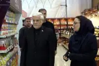 نظارت میدانی معاون اول رئیس‌جمهور بر تامین کالاهای اساسی در فروشگاه شهروند بیهقی