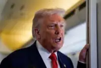 تلاش ترامپ برای پایان دادن به جنگ از طریق میانجیگران/ پاسخ تهران به این پیام‌ها چیست؟