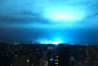 آیا در حمله بامداد سهشنبه از بمب الکترومغناطیسی استفاده شد؟ / ماجرای قطعی برق چیست؟ آیا در حمله بامداد سهشنبه از بمب الکترومغناطیسی استفاده شد؟ / ماجرای قطعی برق چیست؟