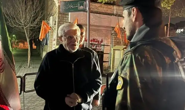 بازدید شبانه عارف از ایستگاه‌های بازرسی فراجا در تهران