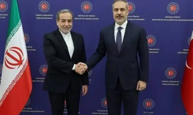 تماس مهم عراقچی و هاکان فیدان / برنامه ایران و ترکیه چیست؟