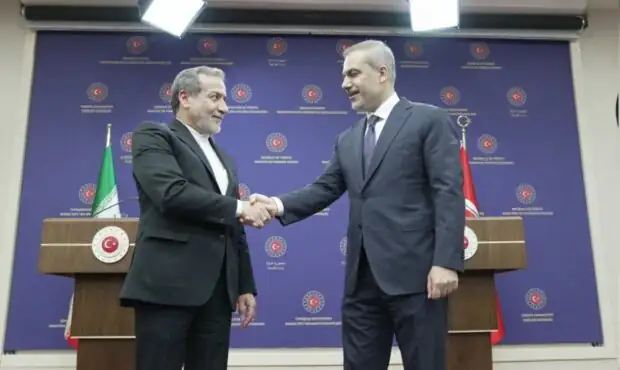 ادعای جنجالی آنکارا درباره موشک‌ها / واکنش عراقچی به نقض حریم هوایی ترکیه