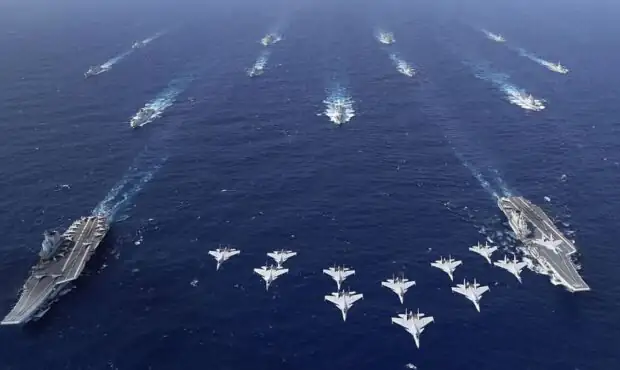 وزیر خارجه چین: ترمز جنگ علیه ایران را بکشید