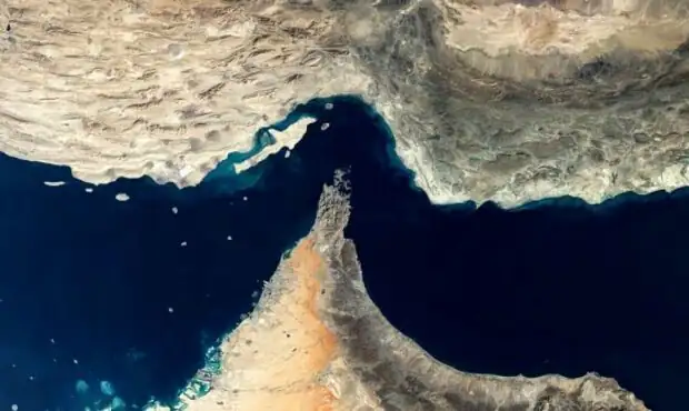 عکس جنجالی رویترز از تنگه هرمز وایرال شد+ تصویر