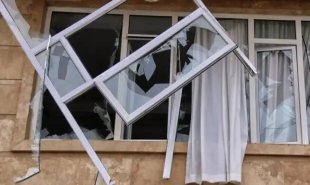 شهادت ۱۲ نفر در بمباران ساختمان مسکونی در میدان رسالت تهران شهادت ۱۲ نفر در بمباران ساختمان مسکونی در میدان رسالت تهران