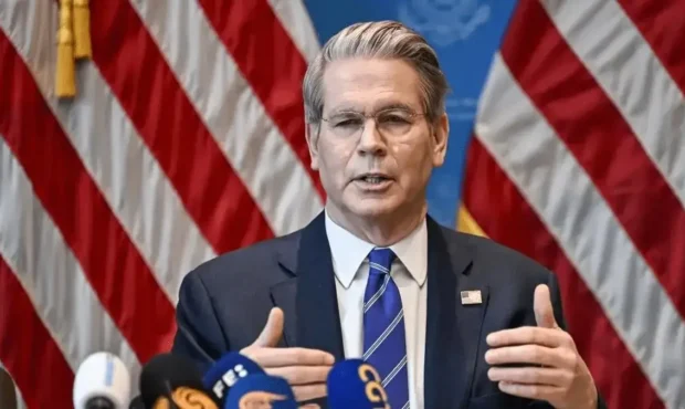 آمریکا به دنبال ائتلاف برای باز کردن تنگه هرمز/ ماجرای اسکورت نفتکش ها چیست؟