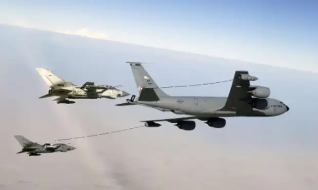 حمله به پایگاه آمریکا در عربستان/ ایران پنج سوخت‌رسان آمریکایی را زد