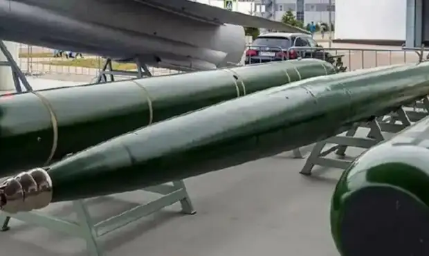 آشنایی با موشک «فوق‌العاده زیرآبی» ایران / توازن قدرت در دریا را تغییر می‌کند؟