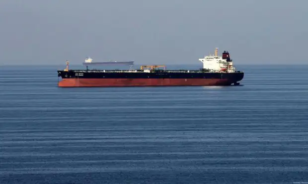 اتفاق مهم در تنگه هرمز / برخی از کشتی‌ها عبور خواهند کرد!