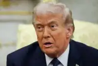 تهدید عجیب ترامپ به یک مقام مخالف / دیگر در مقام خود نخواهی بود!