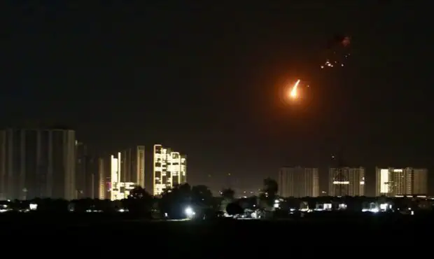 حمله پهپادی به پایگاه لجستیکی نزدیک فرودگاه بغداد حمله پهپادی به پایگاه لجستیکی نزدیک فرودگاه بغداد