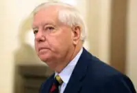 تنش تازه واشنگتن و مادرید / گراهام خواستار خروج پایگاه‌های آمریکا شد