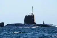 زیردریایی اتمی انگلیس به دریای عرب رسید/ ماجرا چیست؟